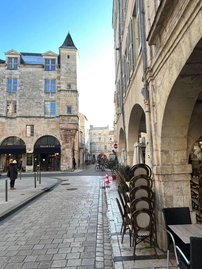 Appartement Tout Confort En Mezzanine A 20Mn A Pied Du Centre-Ville Avec Tv Et Wifi ลาโรแชล ภายนอก รูปภาพ