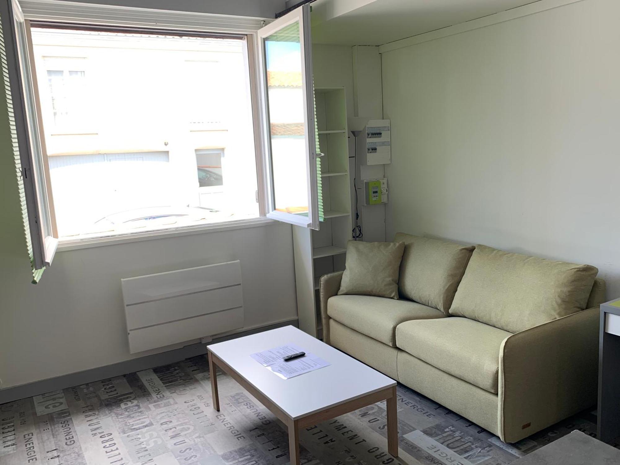 Appartement Tout Confort En Mezzanine A 20Mn A Pied Du Centre-Ville Avec Tv Et Wifi ลาโรแชล ภายนอก รูปภาพ